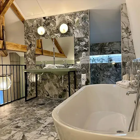 31bis - Cinq D'architecte, Entre Heritage Et Design - Sauna - Centre * Νανσύ