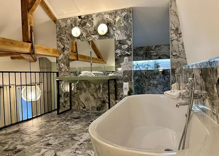 31bis - Cinq D'architecte, Entre Heritage Et Design - Sauna - Centre * Νανσύ