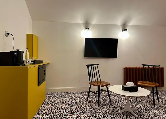 31bis - Cinq D'architecte, Entre Heritage Et Design - Sauna - Centre * Νανσύ